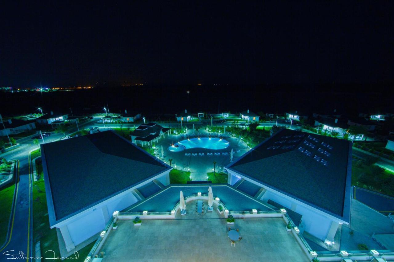Gabala Garden Hotel Exterior photo The pyramids at night